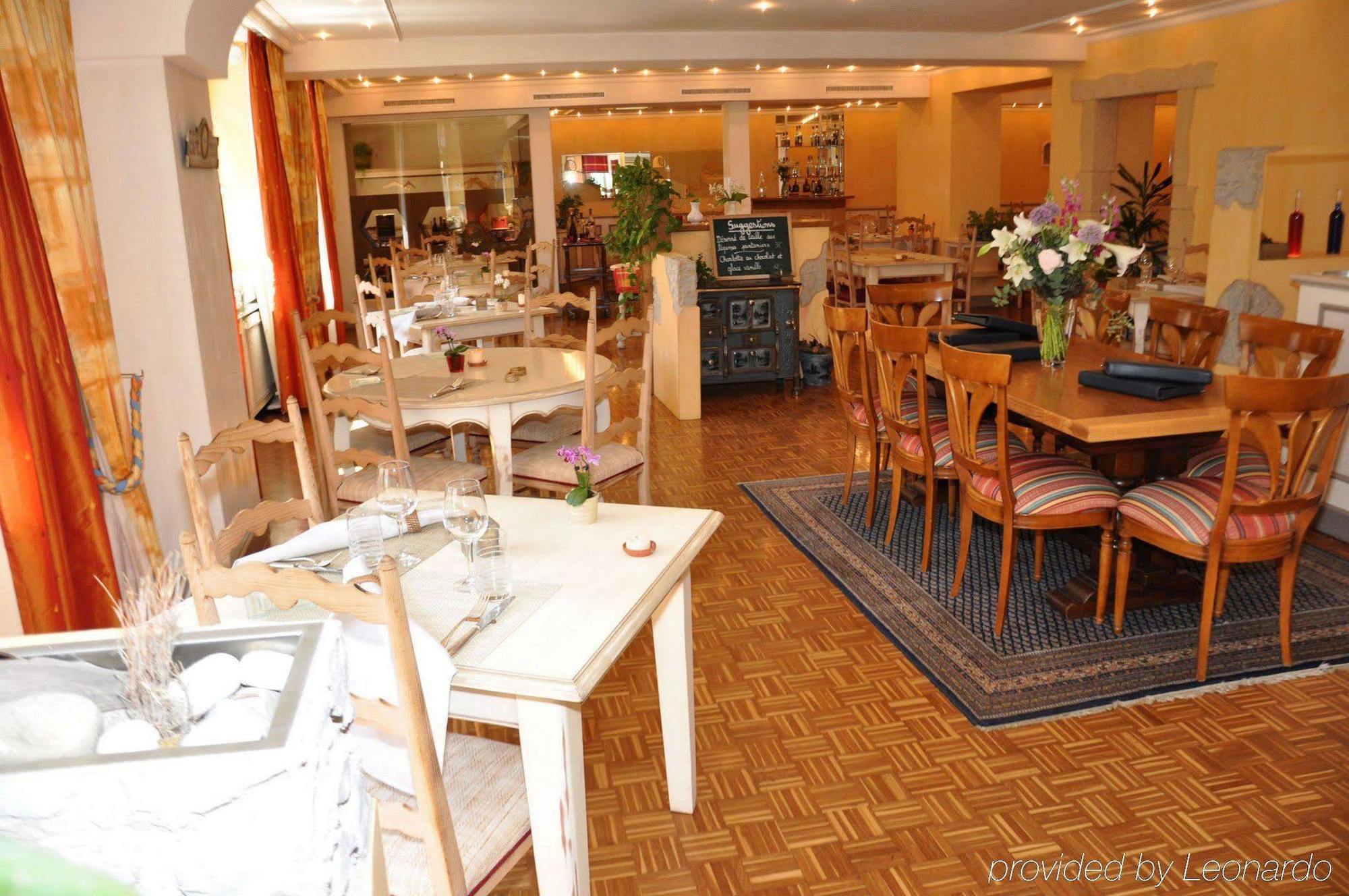 Hotel-Restaurant De La Tour Екстер'єр фото