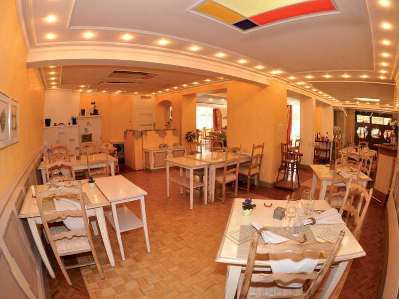 Hotel-Restaurant De La Tour Екстер'єр фото