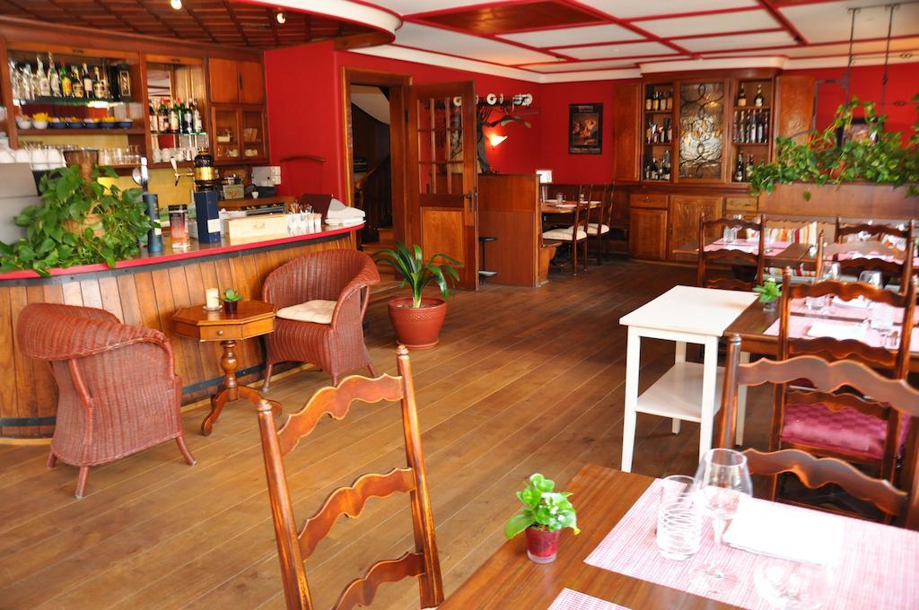 Hotel-Restaurant De La Tour Екстер'єр фото